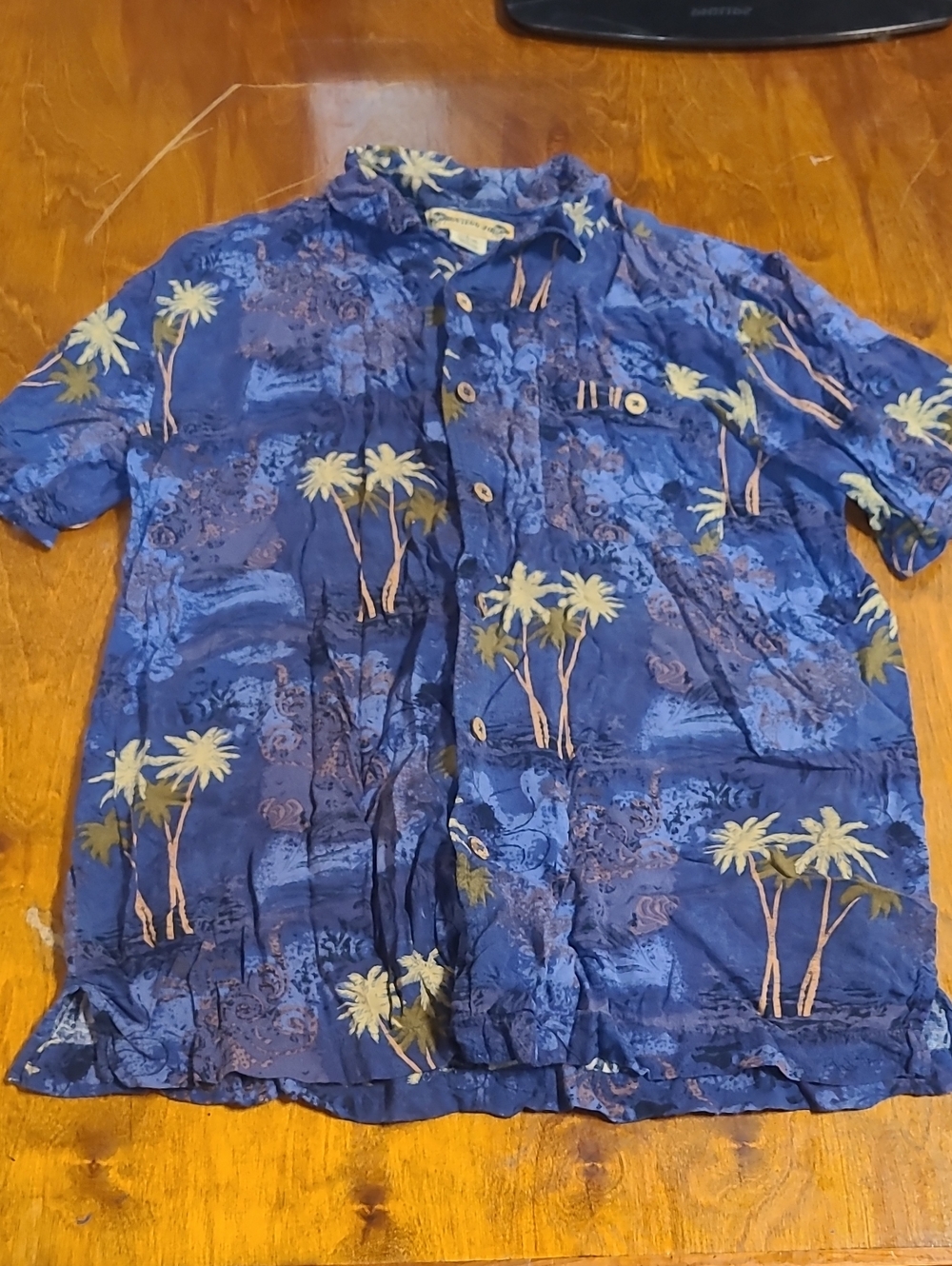 Montego Joe Men's Lightweight Navy Hawaiian Palm Short Sleeve Button-Down